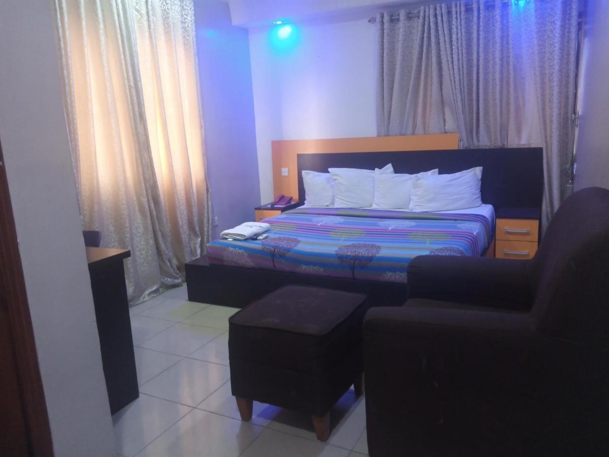 Alluring View Hotel - Toyin Sreet Ikeja Exterior foto