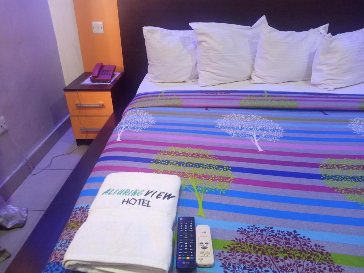Alluring View Hotel - Toyin Sreet Ikeja Exterior foto